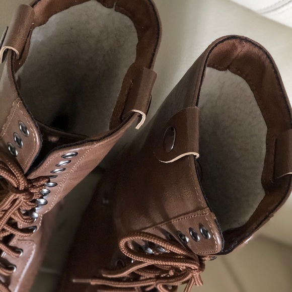 Combat Boots - Picture 3 of 4